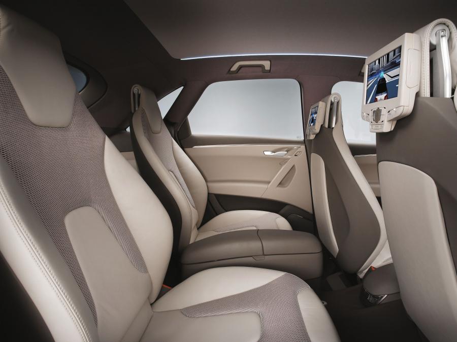 Интерьер Audi Roadjet Concept 2006 года  (фото 3 из 27)